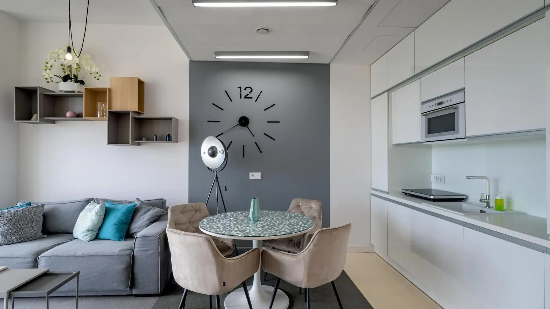 Apartamento Rentplanet - Apartament Sky Tower Breslavia Polonia