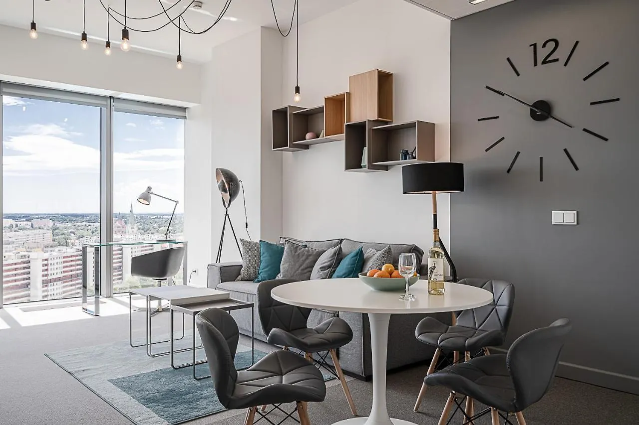 Rentplanet - Apartament Sky Tower 弗罗茨瓦夫