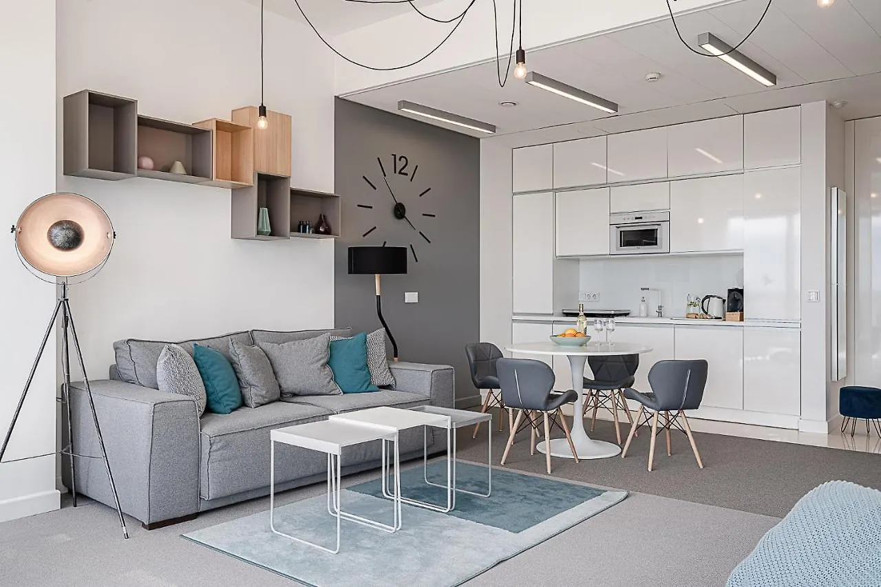Rentplanet - Apartament Sky Tower 弗罗茨瓦夫 0*,  波兰